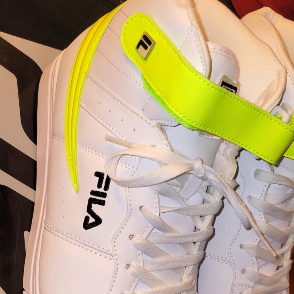 🔥Men's White and Neon Yellow/Greenish Fila